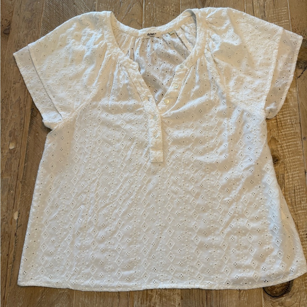 Dylan Anthropologie Cream Eyelet Short Sleeve Blouse M